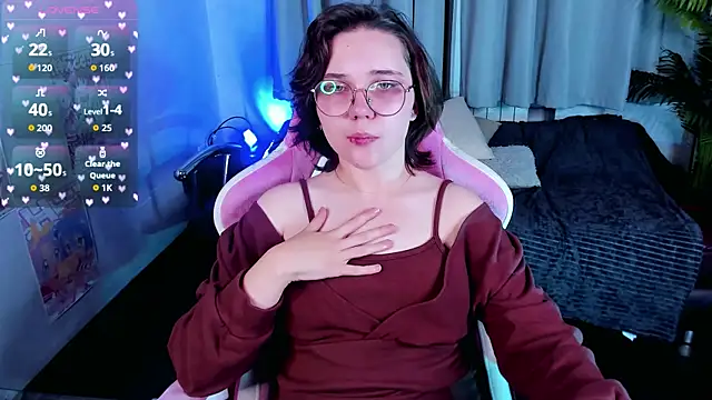 Snapshot of -SweetLili chatting on October 17, 2025, 8:21 pm -SweetLili online show from October 17, 2025, 8:21 pm