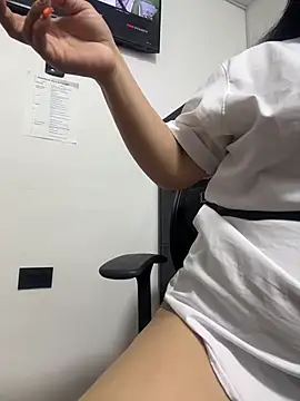 Snapshot of ROUSE_SINCLAIR chatting on November 12, 2025, 7:40 pm ROUSE SINCLAIR online show from November 12, 2025, 7:40 pm