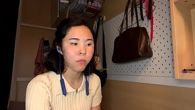 JennyCarpenter online show from May 11, 2026, 9:54 am