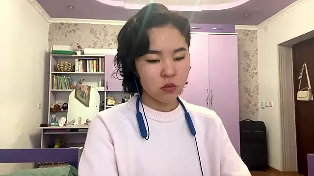 Snapshot of JennyCarpenter chatting on February 9, 2026, 4:43 am JennyCarpenter online show from February 9, 2026, 4:43 am