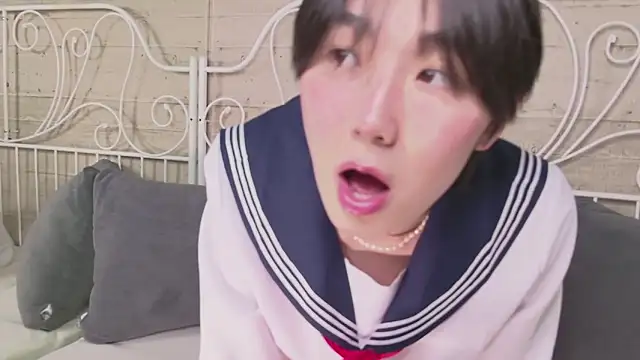 HeejinWang online show from November 5, 2025, 9:56 am