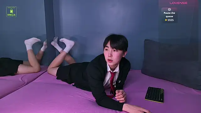 Snapshot of HeejinWang chatting on December 17, 2025, 10:20 am HeejinWang online show from December 17, 2025, 10:20 am