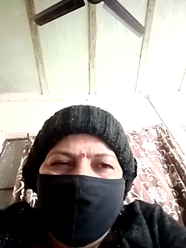 Love-890 online show from December 4, 2025, 3:49 am