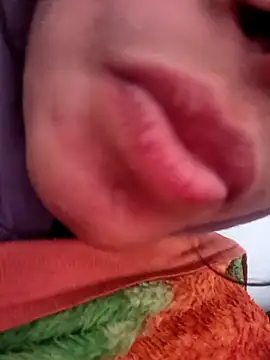 Snapshot of Aaisha-16 chatting on February 3, 2026, 4:10 am Aaisha-16 online show from February 3, 2026, 4:10 am