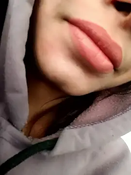 Snapshot of Aaisha-16 chatting on January 10, 2026, 3:46 am Aaisha-16 online show from January 10, 2026, 3:46 am