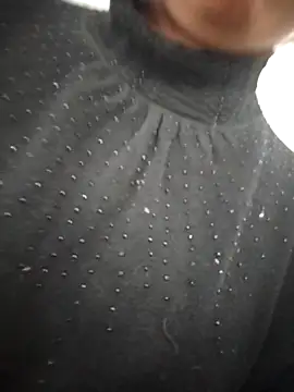 Snapshot of Aaisha-16 chatting on January 6, 2026, 3:32 am Aaisha-16 online show from January 6, 2026, 3:32 am