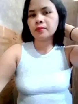 Snapshot of sweet_bella16 chatting on October 22, 2025, 4:56 am sweet bella16 online show from October 22, 2025, 4:56 am