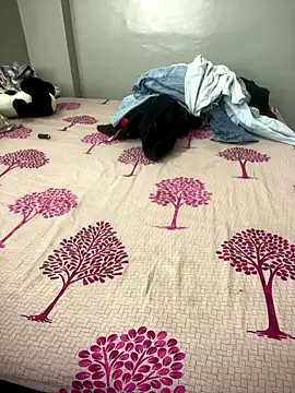 mahira1011 online show from September 25, 2025, 9:26 am