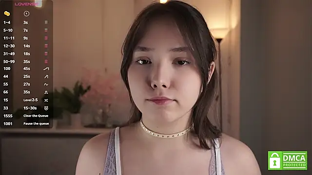 RenaeConnerley online show from December 5, 2025, 5:06 am