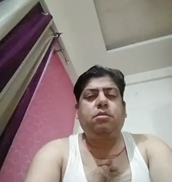 Snapshot of Love40777 chatting on May 26, 2026, 6:39 pm Love40777 online show from May 26, 2026, 6:39 pm