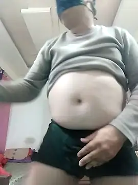 Love40777 online show from December 4, 2025, 5:34 pm