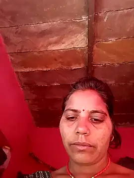 Snapshot of Hot_kadi83 chatting on December 18, 2025, 2:38 am Hot kadi83 online show from December 18, 2025, 2:38 am