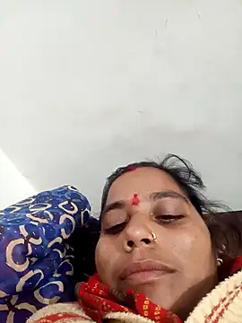 Snapshot of Hot_kadi83 chatting on October 29, 2025, 11:31 am Hot kadi83 online show from October 29, 2025, 11:31 am