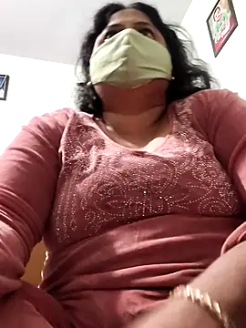 Snapshot of Mmm143 chatting on January 10, 2026, 6:47 pm Mmm143 online show from January 10, 2026, 6:47 pm