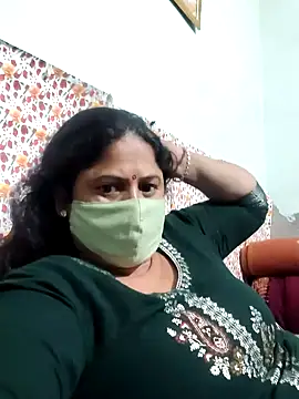 Snapshot of Mmm143 chatting on January 14, 2026, 11:25 am Mmm143 online show from January 14, 2026, 11:25 am