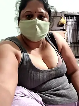 Snapshot of Mmm143 chatting on January 12, 2026, 6:47 pm Mmm143 online show from January 12, 2026, 6:47 pm