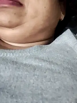 Snapshot of Mmm143 chatting on February 20, 2026, 7:32 am Mmm143 online show from February 20, 2026, 7:32 am