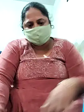 Snapshot of Mmm143 chatting on January 11, 2026, 8:21 am Mmm143 online show from January 11, 2026, 8:21 am