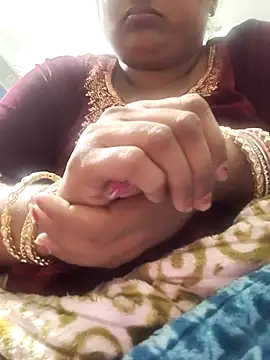 Snapshot of Mmm143 chatting on December 21, 2025, 5:03 pm Mmm143 online show from December 21, 2025, 5:03 pm