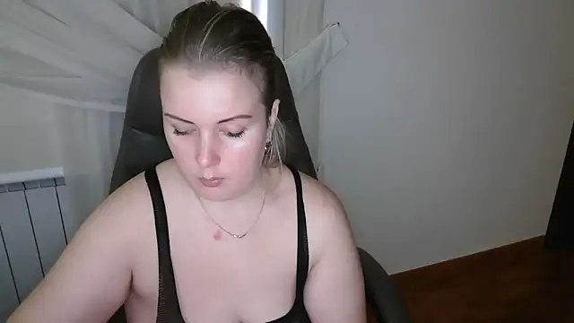 Snapshot of Piccolamonella29 chatting on November 8, 2025, 12:52 pm Piccolamonella29 online show from November 8, 2025, 12:52 pm