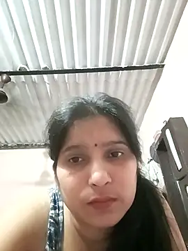 Snapshot of aliya-jaan71 chatting on May 3, 2026, 8:34 pm aliya-jaan71 online show from May 3, 2026, 8:34 pm
