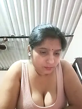 Snapshot of aliya-jaan71 chatting on April 28, 2026, 8:24 pm aliya-jaan71 online show from April 28, 2026, 8:24 pm