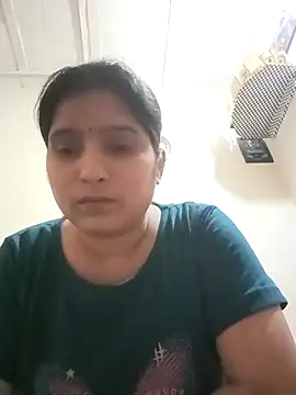 Snapshot of aliya-jaan71 chatting on April 23, 2026, 6:53 am aliya-jaan71 online show from April 23, 2026, 6:53 am