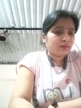 Snapshot of aliya-jaan71 chatting on April 26, 2026, 8:28 pm aliya-jaan71 online show from April 26, 2026, 8:28 pm
