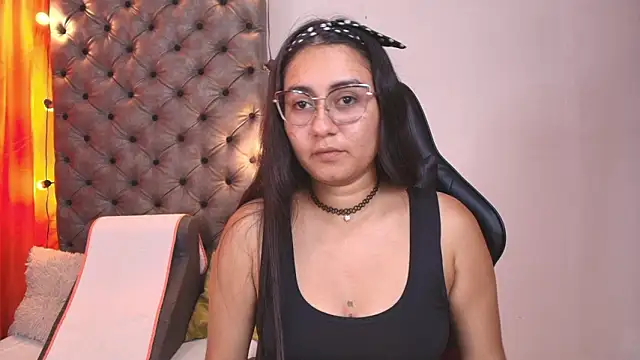 Luna021 1 online show from January 17, 2026, 8:12 pm