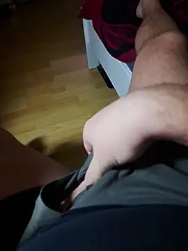 Snapshot of Pyromanancer chatting on November 24, 2025, 7:14 pm Pyromanancer online show from November 24, 2025, 7:14 pm