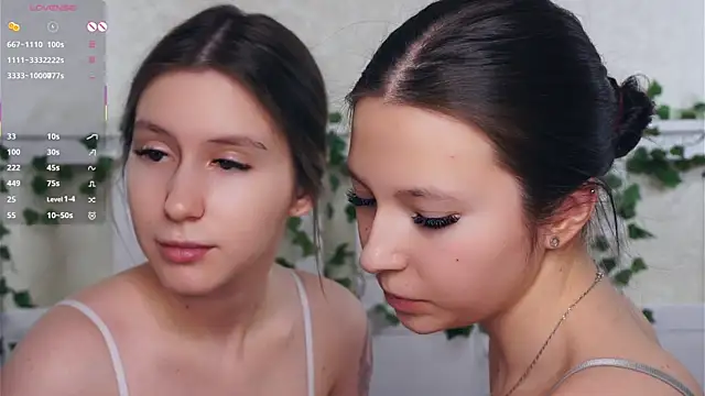 GabrielleLynchard online show from February 12, 2026, 9:47 pm