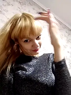 Snapshot of AliceSwan1122 chatting on September 29, 2025, 5:51 pm AliceSwan1122 online show from September 29, 2025, 5:51 pm