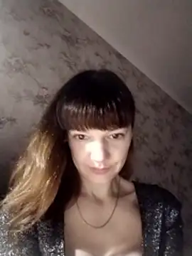 Snapshot of AliceSwan1122 chatting on November 19, 2025, 12:32 am AliceSwan1122 online show from November 19, 2025, 12:32 am