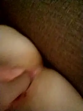 AliceSwan1122 online show from February 21, 2026, 8:44 pm