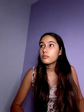 Snapshot of Amber_Miiller2 chatting on May 15, 2026, 9:57 pm Amber Miiller2 online show from May 15, 2026, 9:57 pm