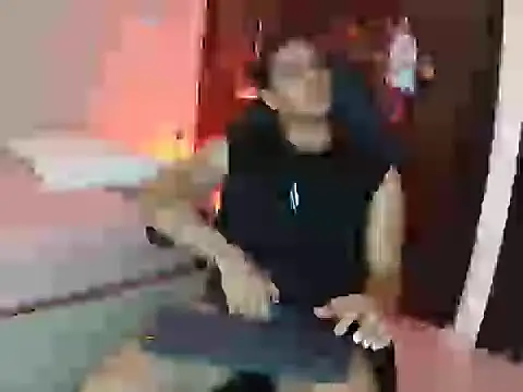 Snapshot of toji_luxxer chatting on October 30, 2025, 2:54 am toji luxxer online show from October 30, 2025, 2:54 am