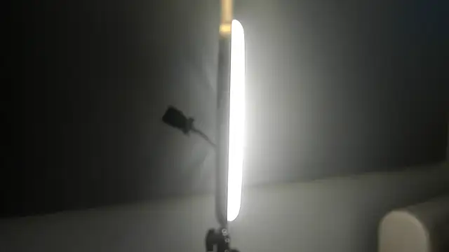 Snapshot of toji_luxxer chatting on October 18, 2025, 2:13 am toji luxxer online show from October 18, 2025, 2:13 am