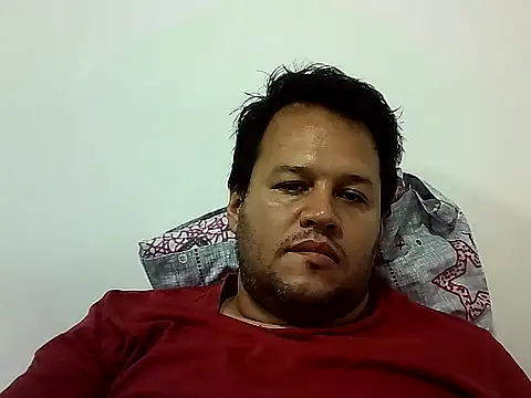 Snapshot of Alpha-Bear chatting on October 23, 2025, 3:05 am Alpha-Bear online show from October 23, 2025, 3:05 am