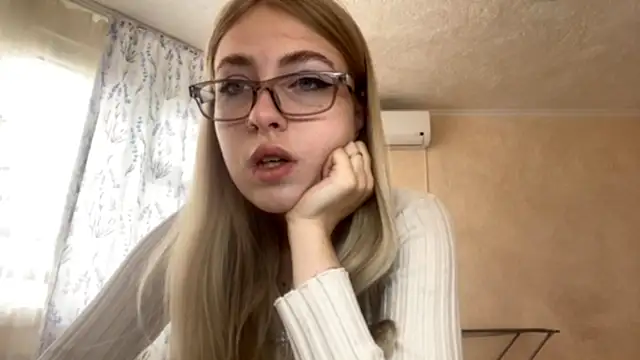 Snapshot of LanaNoir chatting on September 21, 2025, 9:58 am LanaNoir online show from September 21, 2025, 9:58 am