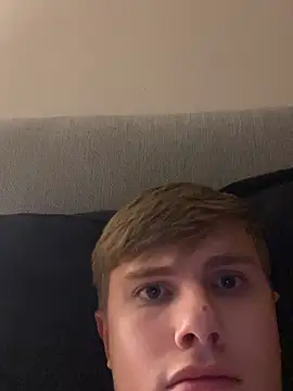 Sammyboy2211 online show from November 11, 2025, 1:11 am