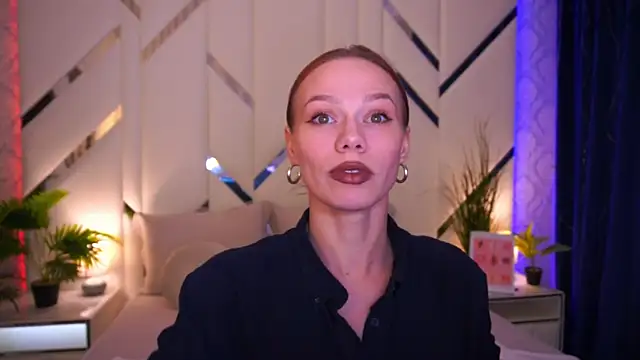 Snapshot of ShyySiren chatting on February 25, 2026, 3:34 pm ShyySiren online show from February 25, 2026, 3:34 pm