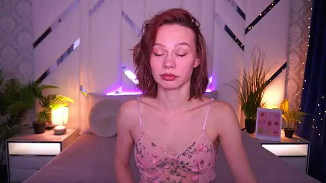 Snapshot of ShyySiren chatting on February 12, 2026, 3:45 pm ShyySiren online show from February 12, 2026, 3:45 pm