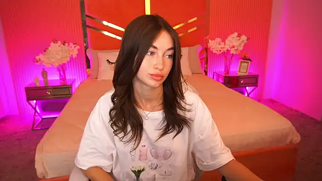 Snapshot of CherryyLulu chatting on September 16, 2025, 6:47 am CherryyLulu online show from September 16, 2025, 6:47 am