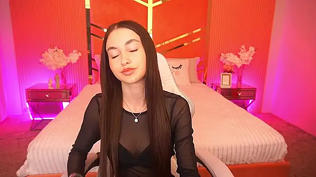 CherryyLulu online show from November 7, 2025, 8:41 am