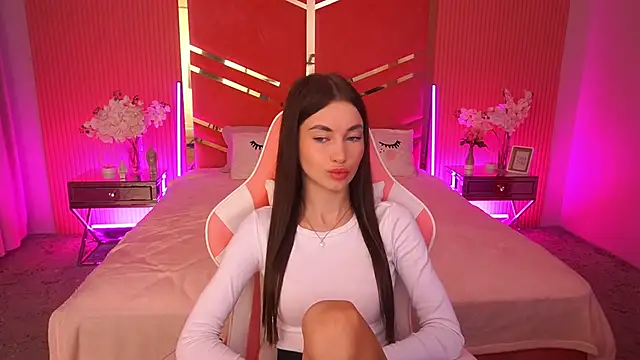 CherryyLulu online show from November 27, 2025, 8:37 am