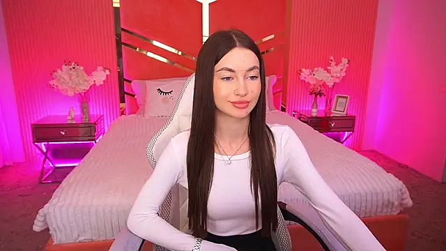 CherryyLulu online show from November 14, 2025, 9:02 am