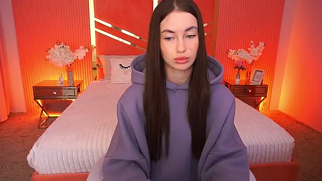 CherryyLulu online show from November 19, 2025, 8:25 am