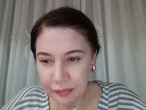 Snapshot of Lomivah chatting on November 27, 2025, 8:53 pm Lomivah online show from November 27, 2025, 8:53 pm