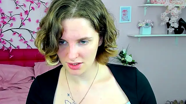 SabrinaRayX online show from October 13, 2025, 12:40 pm