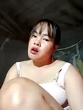 Snapshot of emilyzz chatting on November 19, 2025, 2:00 am emilyzz online show from November 19, 2025, 2:00 am